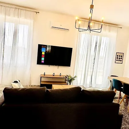 Attico Lussuoso Centro Apartment *